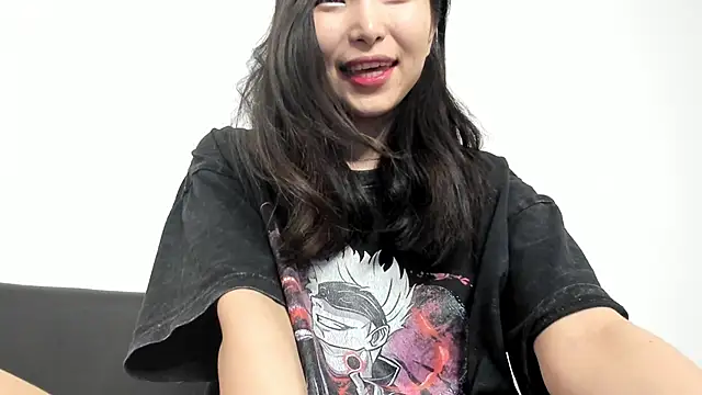 Soyun Mia online show from November 28, 4:31 pm