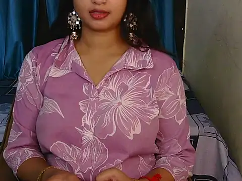 priya-kumari22 online show from October 6, 5:05 am