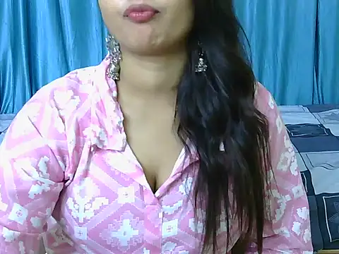 priya-kumari22 online show from October 7, 5:15 am