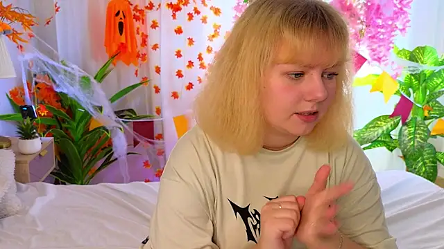 Snapshot of DianaJacobs chatting on November 9, 8:34 am DianaJacobs online show from November 9, 8:34 am