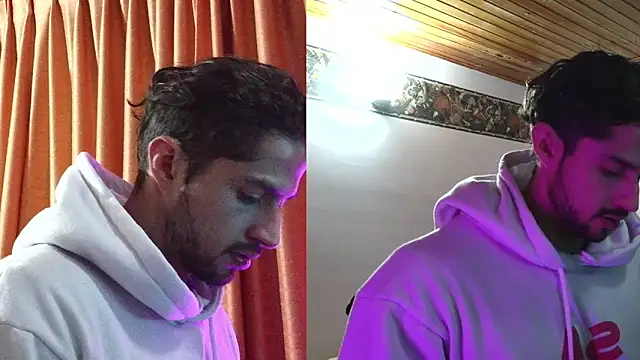 Snapshot of Axel-Cr0ss chatting on September 11, 12:22 am Axel-Cr0ss online show from September 11, 12:22 am