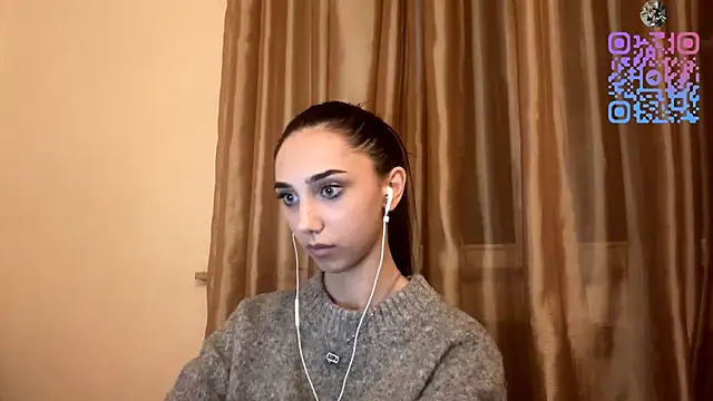 Snapshot of LinaMour chatting on October 14, 10:32 pm LinaMour online show from October 14, 10:32 pm