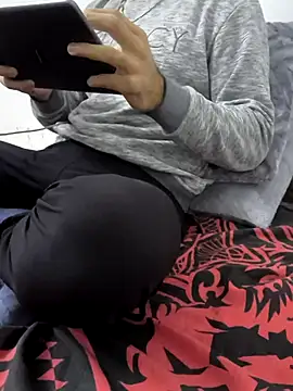 yazinyazin1 online show from November 8, 11:25 pm