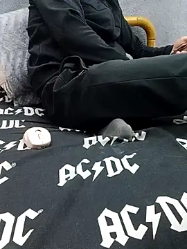 yazinyazin1 online show from December 22, 7:49 am