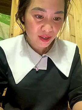 tuyetnhi-00 online show from November 10, 10:14 am