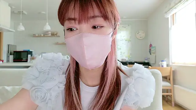 Snapshot of SUZU_1201 chatting on May 15, 12:39 am SUZU 1201 online show from May 15, 12:39 am