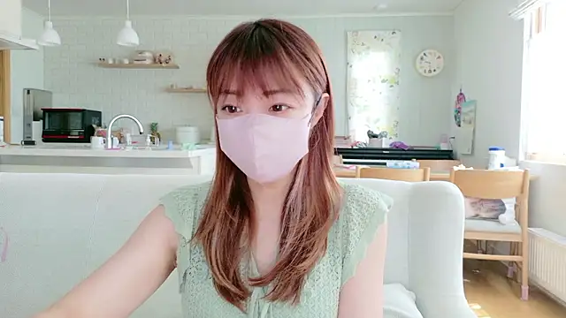 Snapshot of SUZU_1201 chatting on May 27, 12:29 am SUZU 1201 online show from May 27, 12:29 am