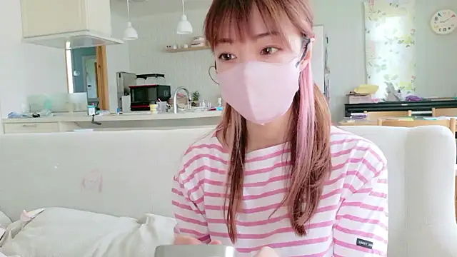 Snapshot of SUZU_1201 chatting on June 11, 12:08 am SUZU 1201 online show from June 11, 12:08 am