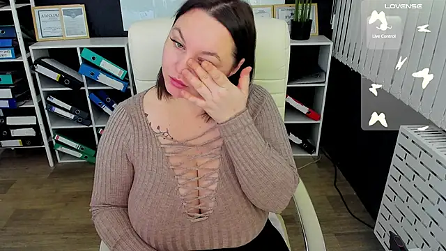  feel me  online show from January 10, 1:18 am