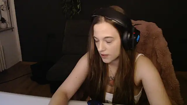 Snapshot of Luna_Lynn chatting on November 26, 7:48 pm Luna Lynn online show from November 26, 7:48 pm