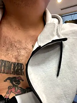 Snapshot of JacksonTheBull chatting on November 8, 9:46 pm JacksonTheBull online show from November 8, 9:46 pm