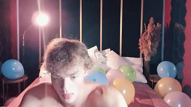 ChaseMuscular online show from September 17, 11:56 am