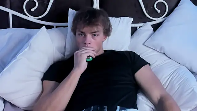 ChaseMuscular online show from September 28, 10:31 am