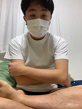 Snapshot of szk2412 chatting on February 17, 2:46 pm szk2412 online show from February 17, 2:46 pm