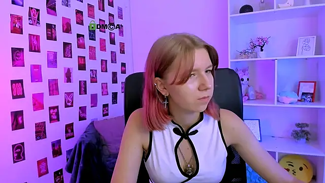 Snapshot of gloria_bubble chatting on July 9, 6:34 pm gloria bubble online show from July 9, 6:34 pm