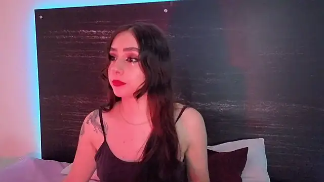 sharlot24 online show from October 29, 12:57 am