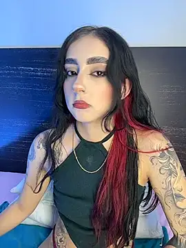 Snapshot of sharlot24 chatting on July 27, 1:23 am sharlot24 online show from July 27, 1:23 am