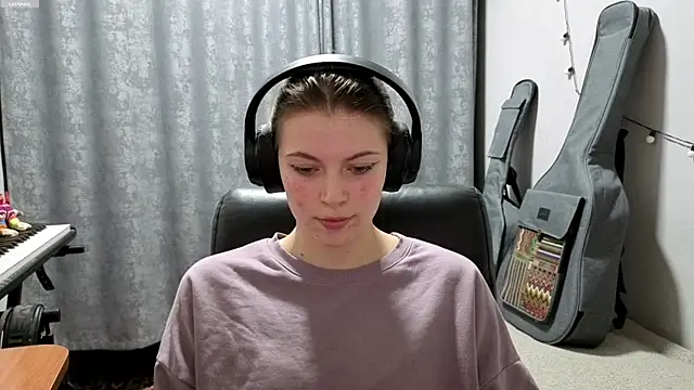 CutieAnny online show from May 6, 9:09 pm