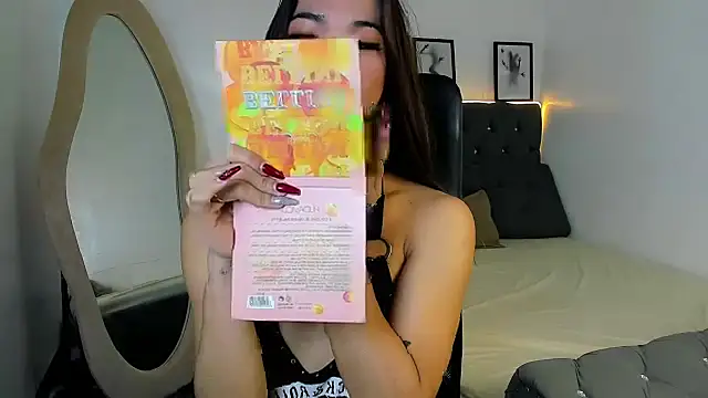 CassieSommereux online show from September 24, 8:50 am