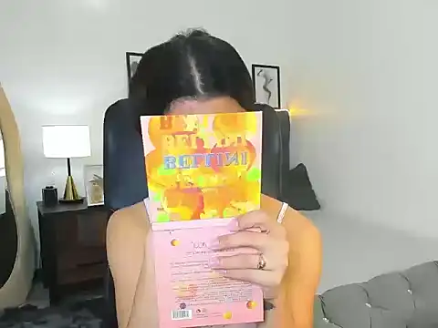 CassieSommereux online show from October 8, 5:16 am