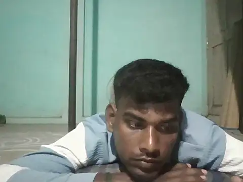 Snapshot of Tamilgud23 chatting on April 28, 9:31 pm Tamilgud23 online show from April 28, 9:31 pm