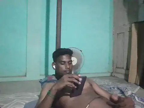 Snapshot of Tamilgud23 chatting on May 1, 5:28 pm Tamilgud23 online show from May 1, 5:28 pm