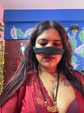 V-Hot-Sweti online show from February 8, 9:02 am