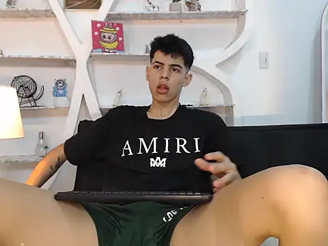 Snapshot of YOUNGS_GUYS chatting on September 11, 1:39 am YOUNGS GUYS online show from September 11, 1:39 am