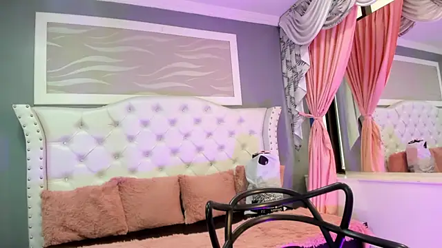 Snapshot of _camila_ortiz chatting on September 16, 7:37 pm  camila ortiz online show from September 16, 7:37 pm