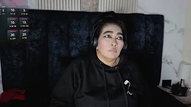 yunkeyc online show from May 6, 3:24 am