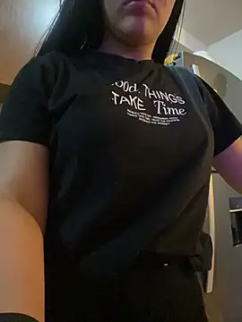 Snapshot of tony_and_katy chatting on February 15, 1:35 am tony and katy online show from February 15, 1:35 am