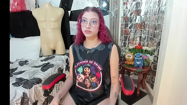 sophia arevalo online show from March 29, 4:12 am