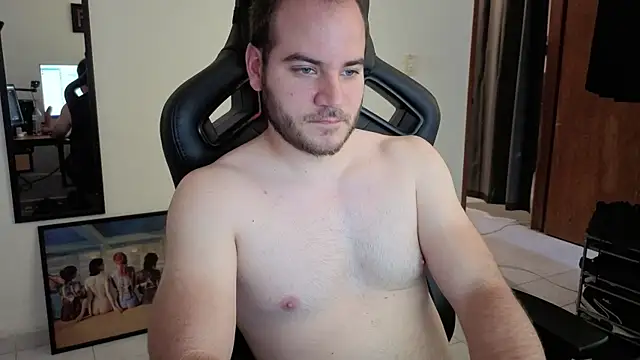 Snapshot of Paul00474 chatting on September 19, 5:57 pm Paul00474 online show from September 19, 5:57 pm