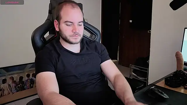 Snapshot of Paul00474 chatting on October 20, 1:28 am Paul00474 online show from October 20, 1:28 am