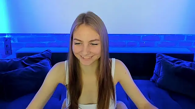 MilaAddams online show from October 3, 5:48 am