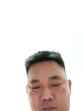 Snapshot of NguyenTrungHieu81 chatting on May 17, 6:55 am NguyenTrungHieu81 online show from May 17, 6:55 am