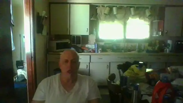Snapshot of mapsterdaman chatting on July 4, 12:44 pm mapsterdaman online show from July 4, 12:44 pm