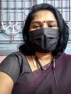 Snapshot of Tamil_Azhaghi25 chatting on July 1, 3:45 pm Tamil Azhaghi25 online show from July 1, 3:45 pm