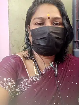 Snapshot of Tamil_Azhaghi25 chatting on July 5, 4:52 am Tamil Azhaghi25 online show from July 5, 4:52 am