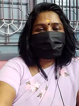 Snapshot of Tamil_Azhaghi25 chatting on July 7, 7:40 pm Tamil Azhaghi25 online show from July 7, 7:40 pm