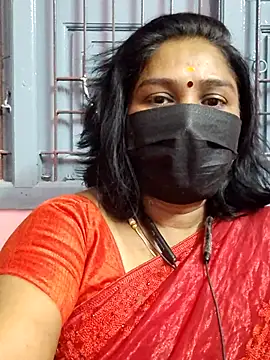 Snapshot of Tamil_Azhaghi25 chatting on July 10, 1:14 pm Tamil Azhaghi25 online show from July 10, 1:14 pm