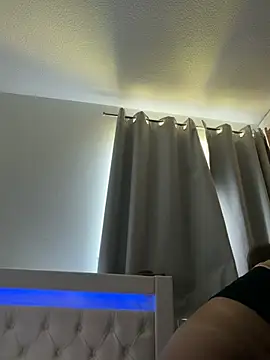 Lulumayxx online show from April 6, 4:08 pm