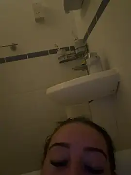 Lulumayxx online show from April 12, 7:08 pm