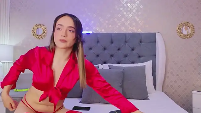 Snapshot of ZoeWilliis chatting on May 13, 1:08 pm ZoeWilliis online show from May 13, 1:08 pm