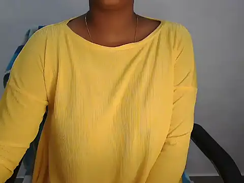 Hott Noor online show from November 3, 11:55 am