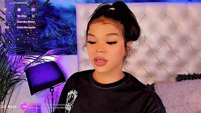 Valeria Swett  online show from April 12, 8:36 pm