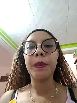 Snapshot of gigi1326 chatting on February 12, 8:59 pm gigi1326 online show from February 12, 8:59 pm