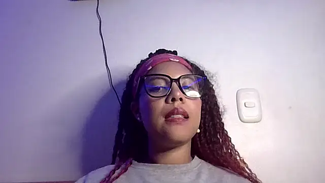 Snapshot of gigi1326 chatting on July 17, 2:18 am gigi1326 online show from July 17, 2:18 am