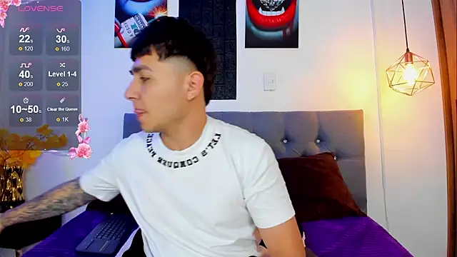 Nicolas James Sc online show from October 23, 1:43 pm