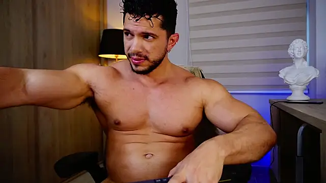 Erick Thompsonx online show from March 24, 10:04 pm